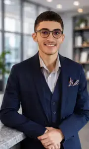 Audyn Kamalzadeh, Paralegal